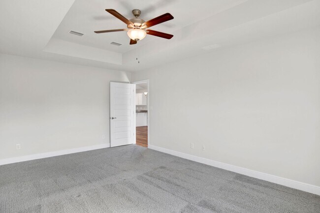 Building Photo - Beautiful 3 Bed 2 Bath Home Centrally Located in Pensacola