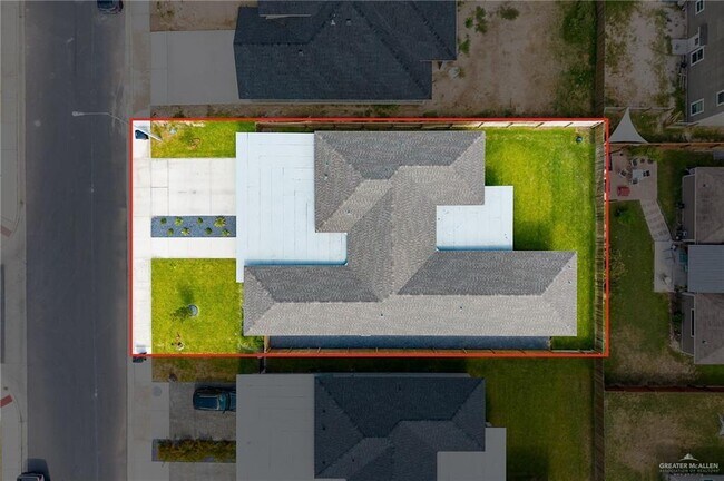 Building Photo - 24 Zenker Ave