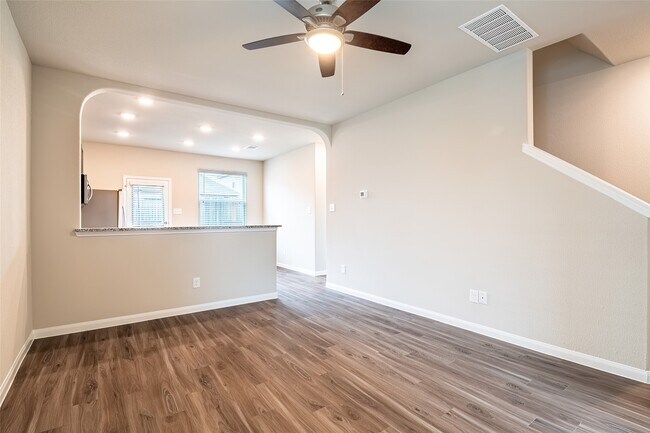 Building Photo - 3707 Cub Dr