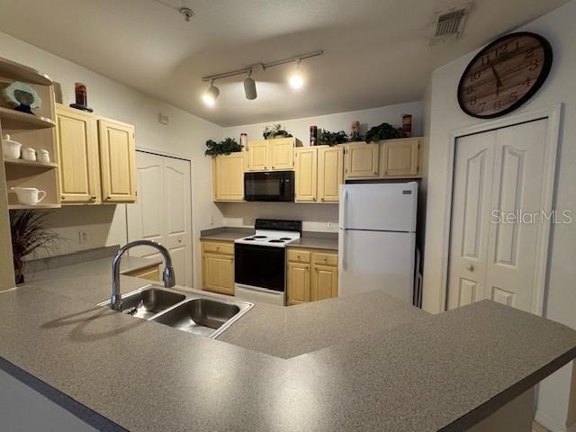 Building Photo - 8915 Legacy Ct