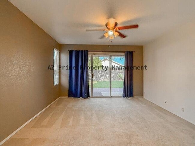 Building Photo - 2534 W Orchid Ln