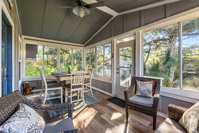 Building Photo - 123 Ferdinand Ave