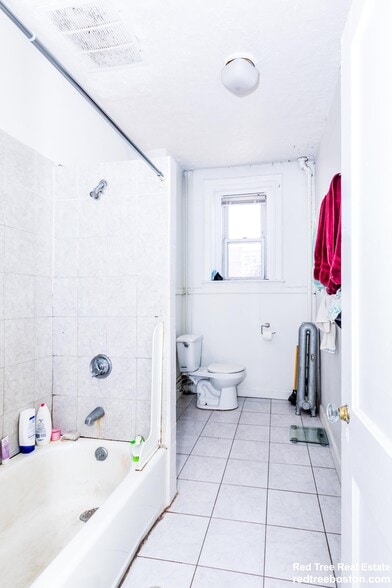 Building Photo - 1284 Commonwealth Ave