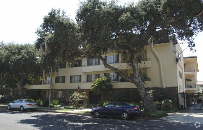 Primary Photo - 705 N Monterey St