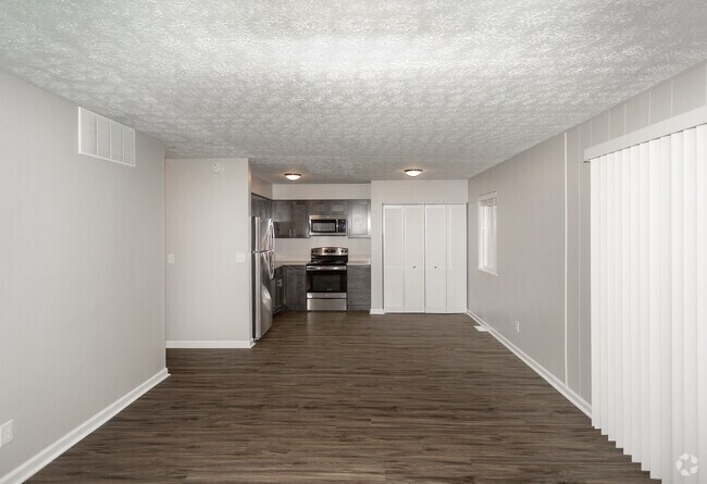 1BR, 1BA - 750 SF - Park Place at Fox Hill