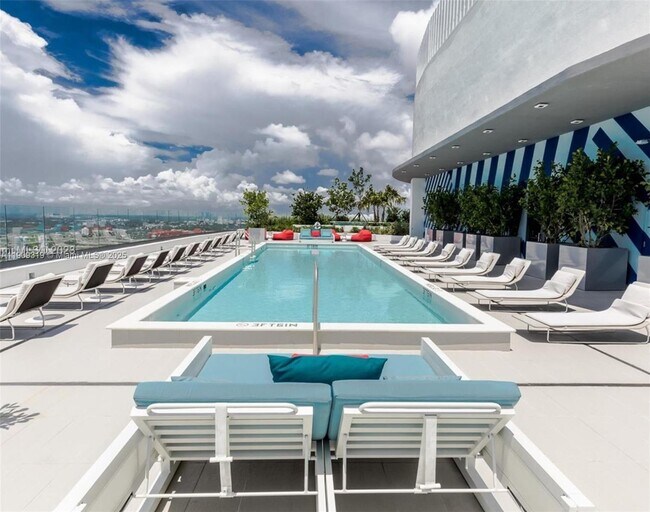 Building Photo - 45 SW 9th St