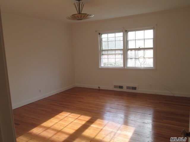 Building Photo - 164 Wildwood Rd