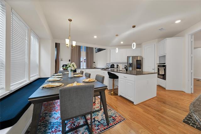 Building Photo - 7117 Prairieside Trl