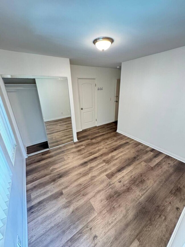 Building Photo - 0.0 bedroom in Los Angeles California 90033