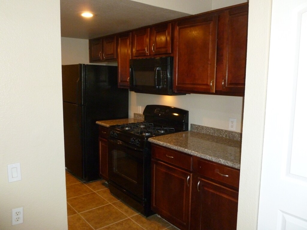 Building Photo - 2801 N Rainbow Blvd