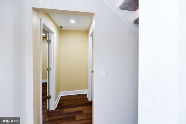 Building Photo - 5908 Grenfell Loop