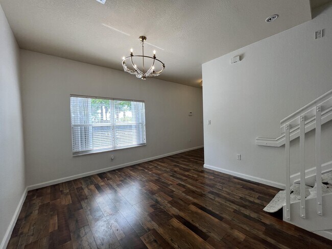 Building Photo - 3096 NW 29th Ct