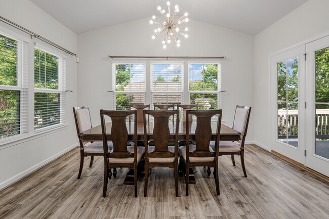 Building Photo - 16848 White Daisy Loop
