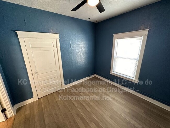 Building Photo - 5233 E 6 St