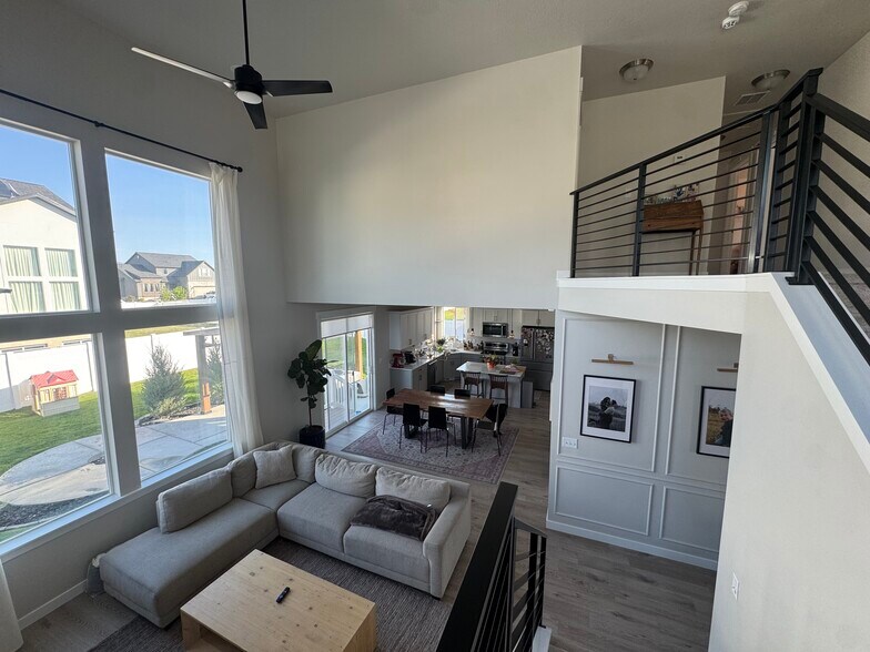 Building Photo - 4595 N Kings Peak Way