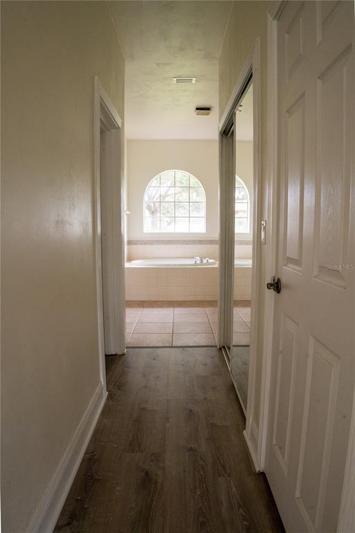 Building Photo - 6063 Sabal Hammock Cir