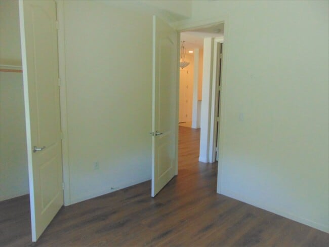 Building Photo - Manhattan Mid Rise Condo-Tile and Laminate-No Carpet