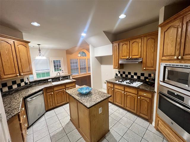Building Photo - 2801 Cypress Leaf Ln