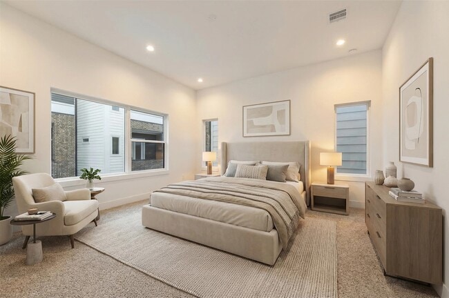 Building Photo - 5841 Dolores St