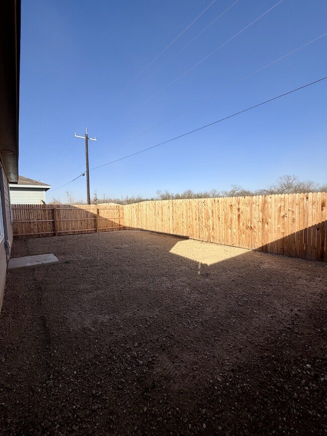 Building Photo - 14536 Azzurro Stone