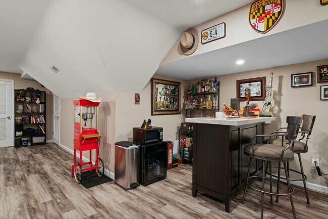 Building Photo - ***Amazing opportunity to rent this beauti...