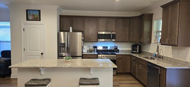 Building Photo - 3299 Fairwood Ln