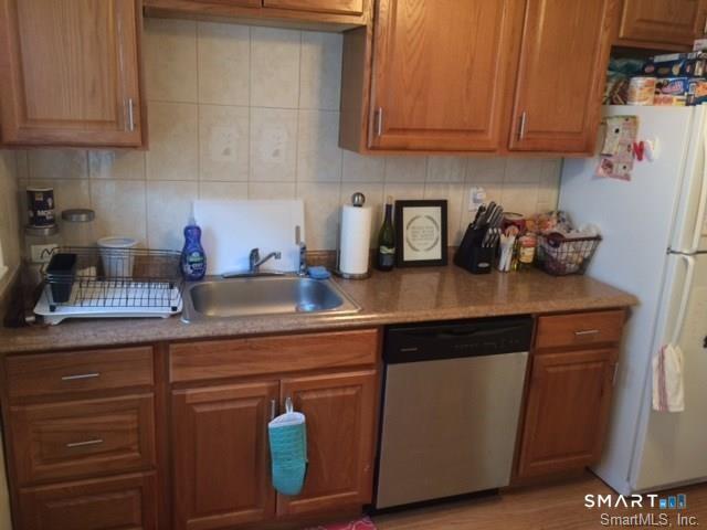 Building Photo - 28 Hobbie St