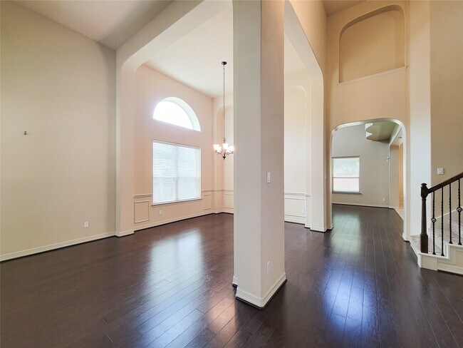 Building Photo - 2210 Pearl Bay Ct