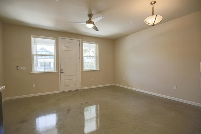 Building Photo - 1743 at Crichton