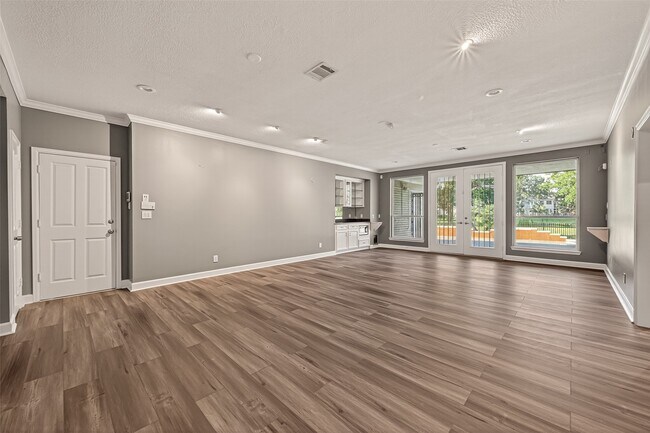 Building Photo - 7203 Timberlake Dr