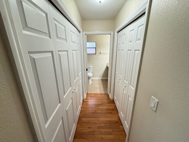 Building Photo - Lovely, Spacious 2 Bedroom, 2 Bathroom Home in Sebring!!