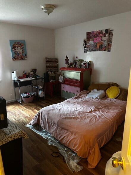 Building Photo - 213 Shipyard Ct