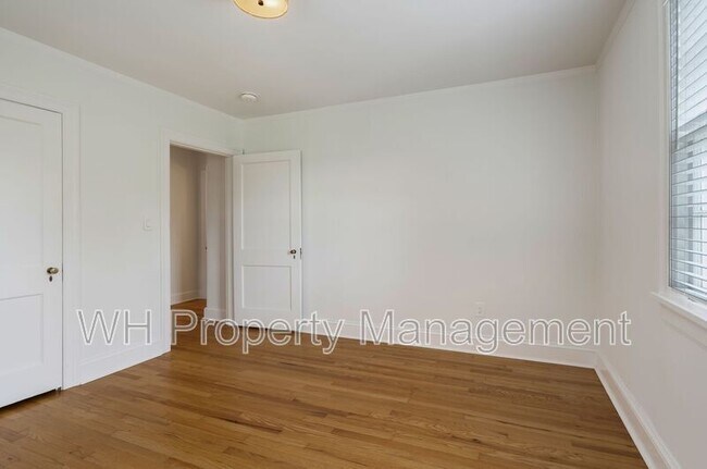 Building Photo - 541 Skyview Dr