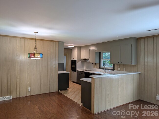 Building Photo - 103 Abingdon Cir