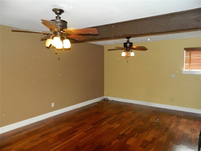 Building Photo - 266 Orienta Point St