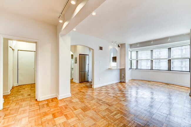 Building Photo - 2515 K St NW