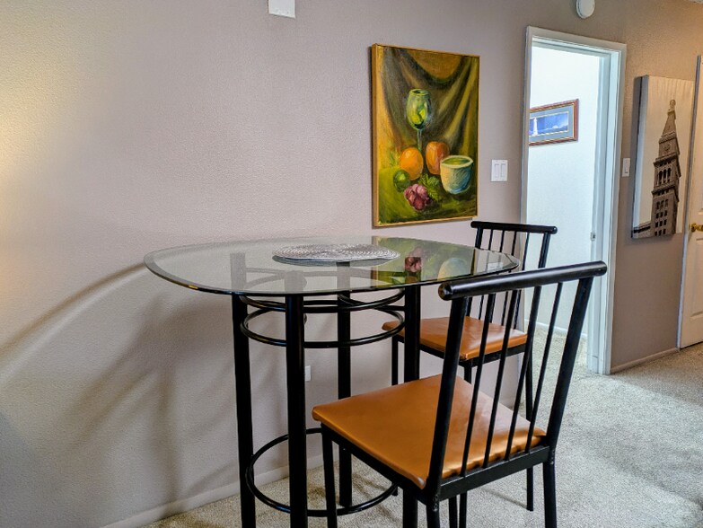 Building Photo - 1020 15th St