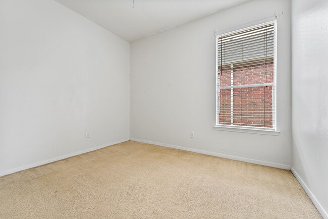 Building Photo - 24203 Pinecreek Point