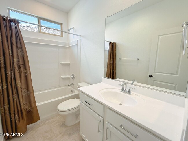 Building Photo - 14807 W Soft Wind Dr