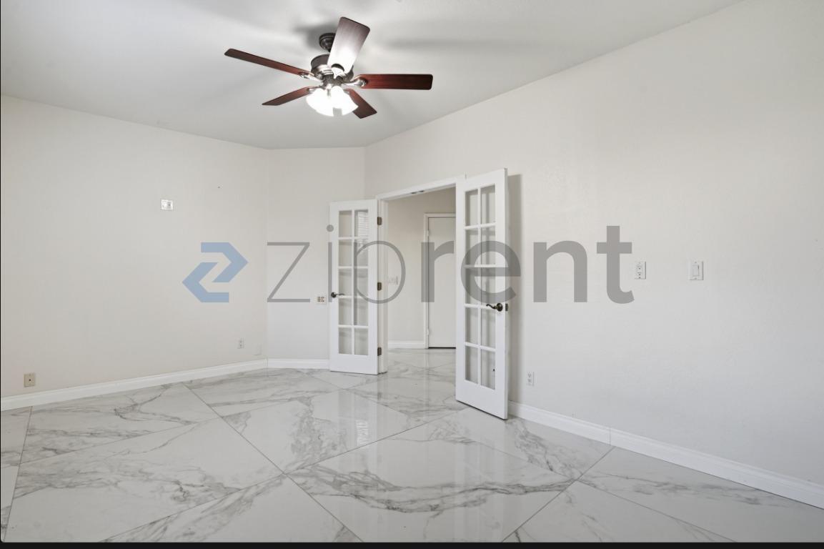 Building Photo - 33026 Terrace Dr