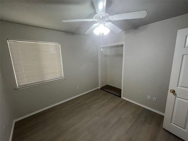 Building Photo - 713 Hogan