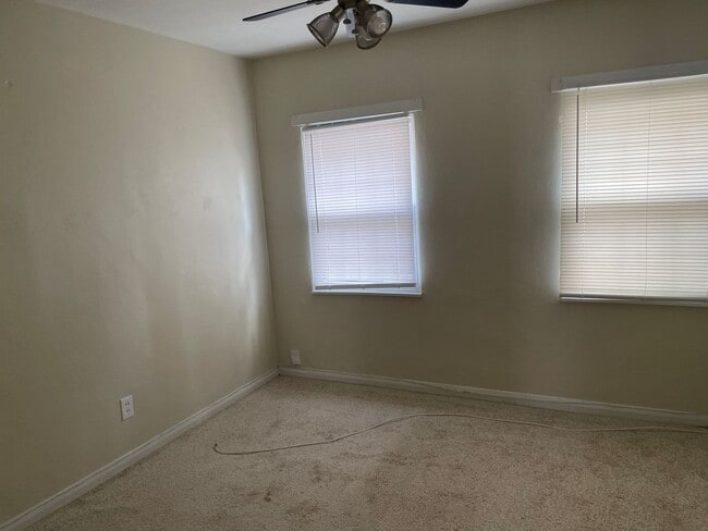 Building Photo - House for Rent in Southwest City