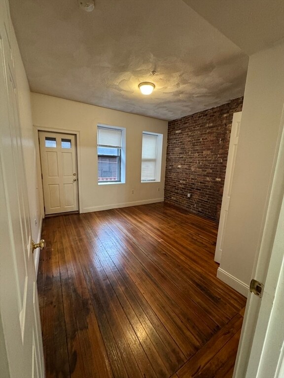 Building Photo - 173 Winnisimmet St