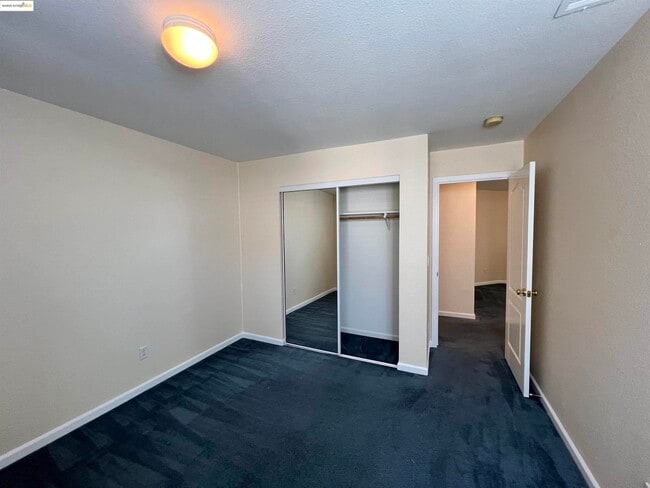 Building Photo - 1371 Brooktrail Dr