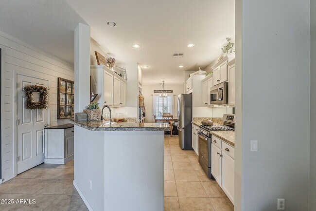 Building Photo - 11125 E Sutter Ave