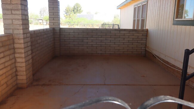 Building Photo - 6206 S Ranch Rd