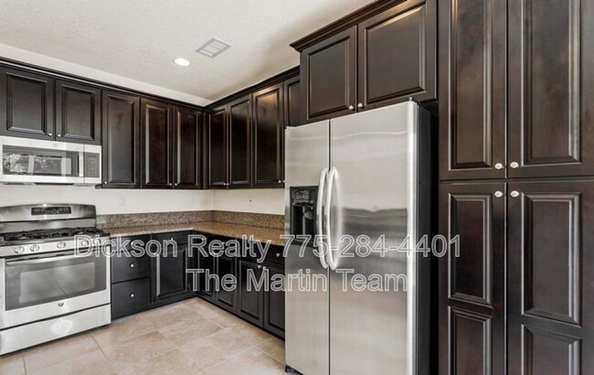 Building Photo - 10772 Ridgebrook Dr