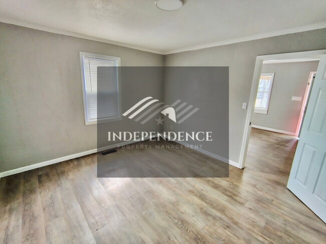 Building Photo - 3217 Finley St