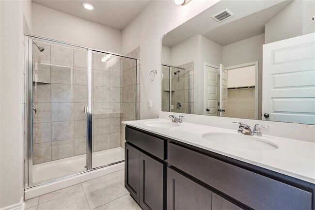 Building Photo - 1307 Ambler Dr