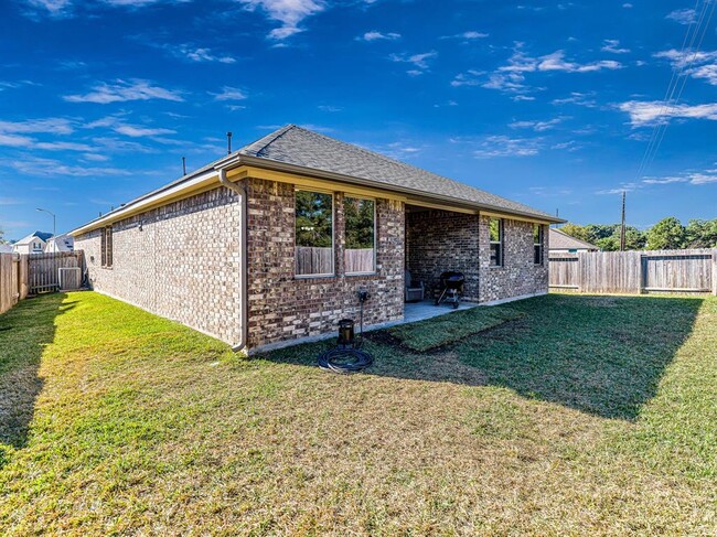 Building Photo - 14106 Pinebrook Thistle Ct